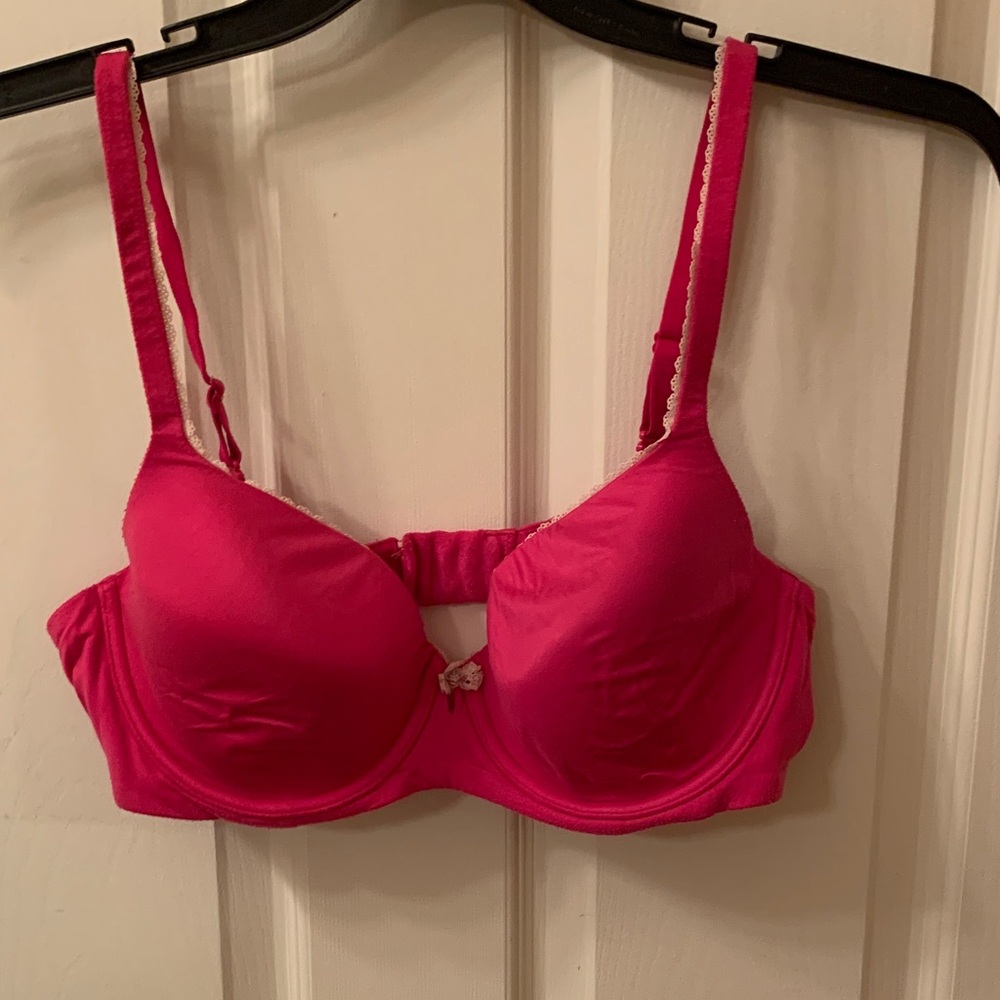 Victoria's Secret Fuchsia Bra